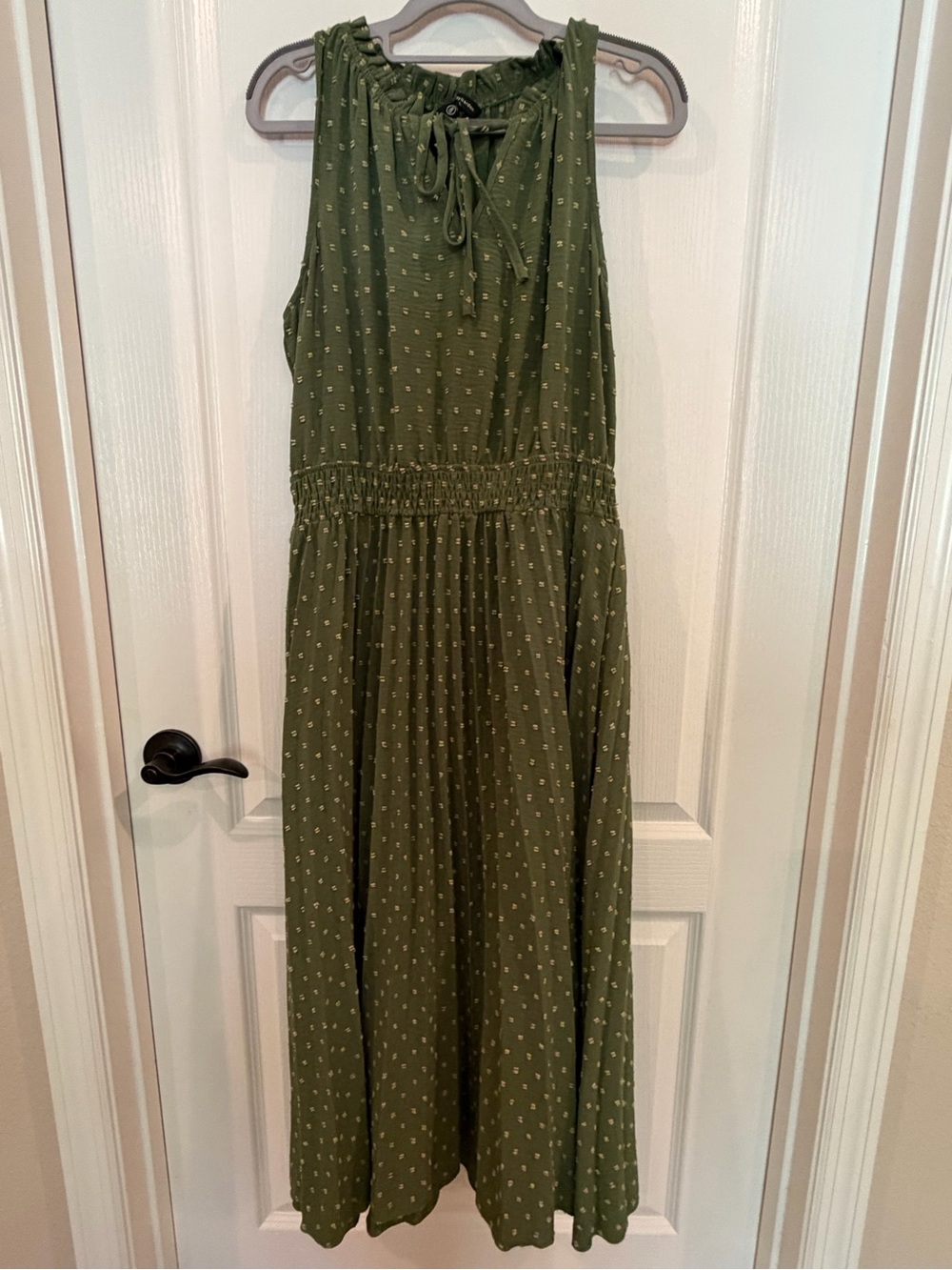 Olive Green Sleeveless Maxi Dress with Tie Neck